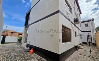 4 Bedroom House For Sale in Long Beach