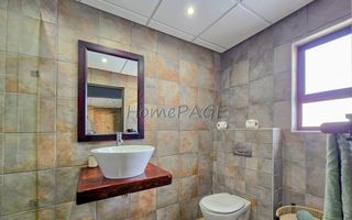 4 Bedroom House For Sale in Long Beach