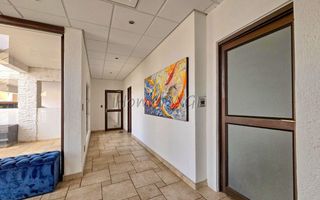 4 Bedroom House For Sale in Long Beach