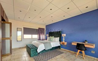 4 Bedroom House For Sale in Long Beach