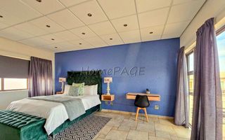 4 Bedroom House For Sale in Long Beach