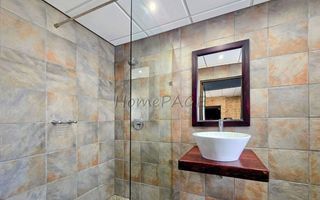 4 Bedroom House For Sale in Long Beach