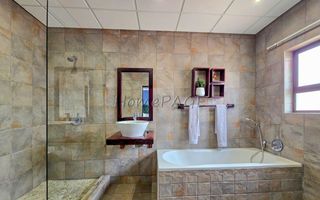 4 Bedroom House For Sale in Long Beach