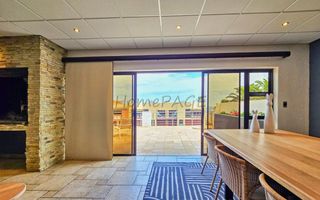 4 Bedroom House For Sale in Long Beach