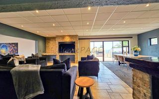 4 Bedroom House For Sale in Long Beach