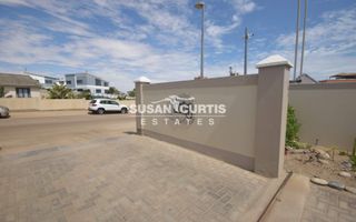 4 Bedroom House For Sale in Hage Heights, Swakopmund