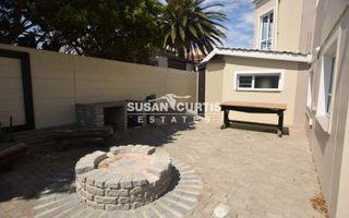 4 Bedroom House For Sale in Hage Heights, Swakopmund