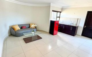 3 Bedroom House For Sale in Long Beach