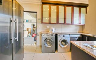 3 Bedroom House For Sale in Long Beach