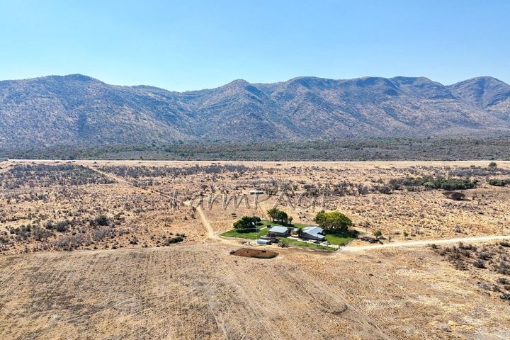 4 Bedroom Small Holding / Plot For Sale in Otavi