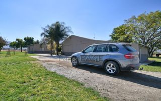 4 Bedroom Small Holding / Plot For Sale in Otavi