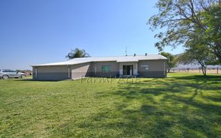 4 Bedroom Small Holding / Plot For Sale in Otavi