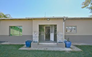 4 Bedroom Small Holding / Plot For Sale in Otavi