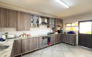 5 Bedroom House For Sale in Swakopmund Ext 22, Swakopmund