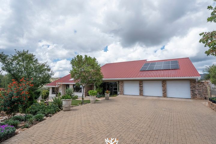4 Bedroom House For Sale in Finkenstein, Windhoek
