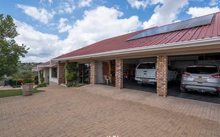 4 Bedroom House For Sale in Finkenstein, Windhoek