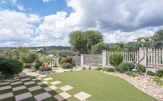 4 Bedroom House For Sale in Finkenstein, Windhoek