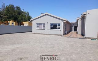4 Bedroom House For Sale in Ocean View, Swakopmund