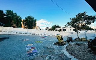 Office / Retail / Mixed Use For Sale in Windhoek West, Windh...