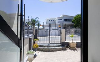 5 Bedroom House For Sale in Kleine Kuppe, Windhoek