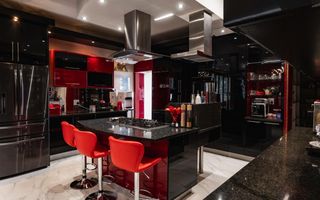 5 Bedroom House For Sale in Kleine Kuppe, Windhoek