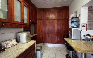 6 Bedroom House For Sale in Olympia, Windhoek