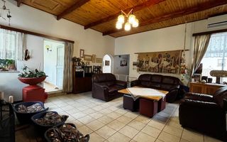 6 Bedroom House For Sale in Olympia, Windhoek