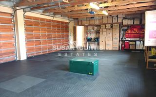 4 Bedroom House For Sale in Ocean View, Swakopmund