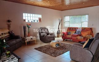 4 Bedroom House For Sale in Ocean View, Swakopmund