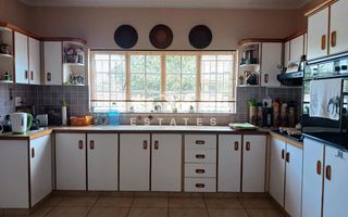 4 Bedroom House For Sale in Ocean View, Swakopmund