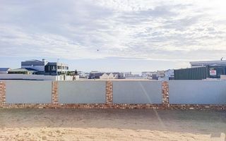 4 Bedroom House For Sale in Mile 4 Extension 1, Swakopmund