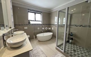 5 Bedroom House For Sale in Kleine Kuppe, Windhoek