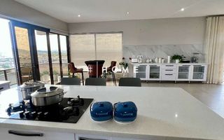 5 Bedroom House For Sale in Kleine Kuppe, Windhoek