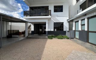 5 Bedroom House For Sale in Kleine Kuppe, Windhoek