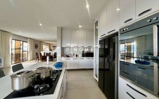 5 Bedroom House For Sale in Kleine Kuppe, Windhoek