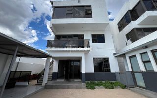 5 Bedroom House For Sale in Kleine Kuppe, Windhoek