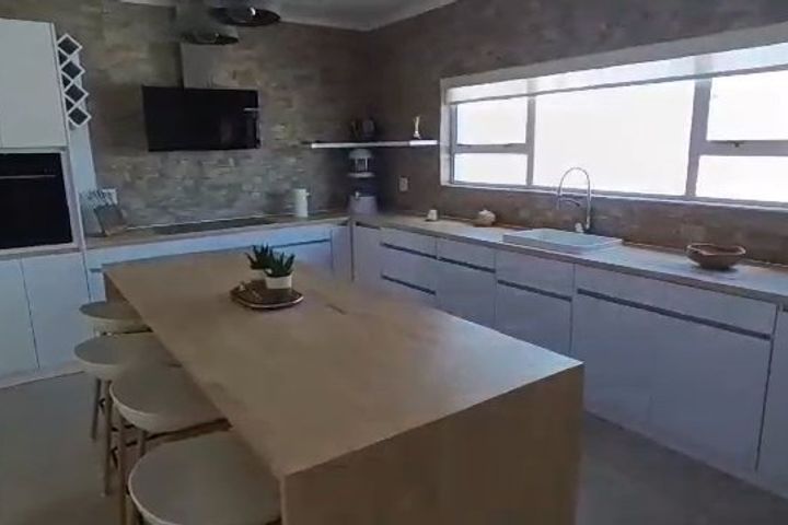 3 Bedroom House To Rent in Ocean View, Swakopmund