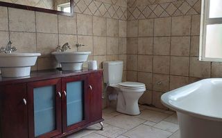 4 Bedroom House For Sale in Erospark, Windhoek