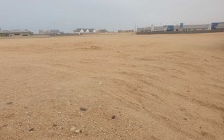House For Sale in Henties Bay Central, Henties Bay