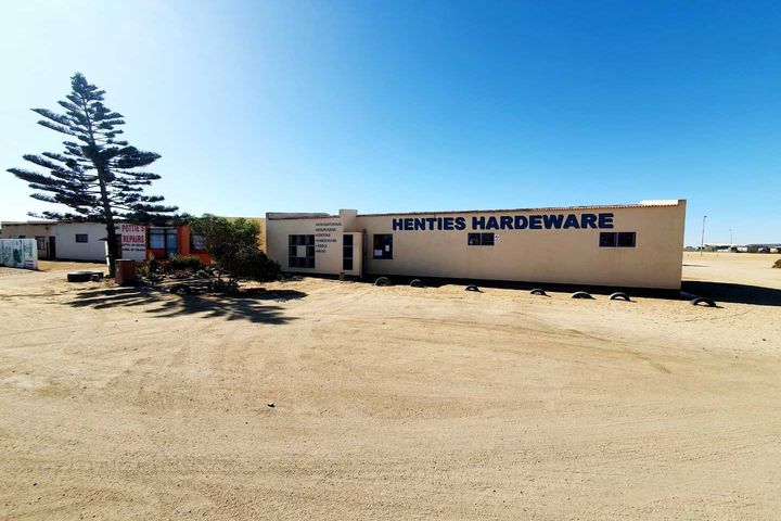 Office / Retail / Mixed Use For Sale in Henties Bay Central, Henties Bay