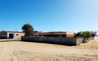 Office / Retail / Mixed Use For Sale in Henties Bay Central,...