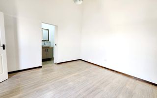 3 Bedroom House For Sale in Henties Bay Central, Henties Bay