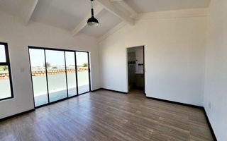 3 Bedroom House For Sale in Henties Bay Central, Henties Bay