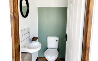 3 Bedroom House For Sale in Henties Bay Central, Henties Bay