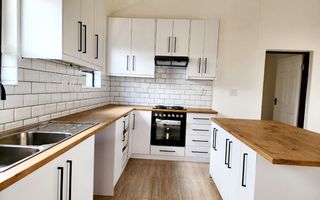 3 Bedroom House For Sale in Henties Bay Central, Henties Bay
