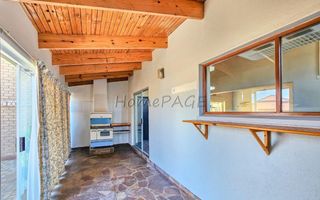 3 Bedroom House For Sale in Henties Bay Central, Henties Bay