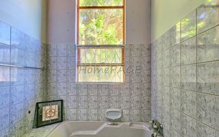 3 Bedroom House For Sale in Henties Bay Central, Henties Bay