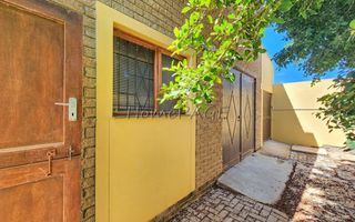 3 Bedroom House For Sale in Henties Bay Central, Henties Bay