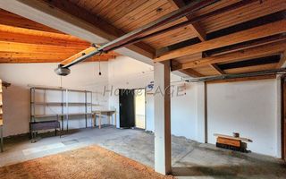 3 Bedroom House For Sale in Henties Bay Central, Henties Bay