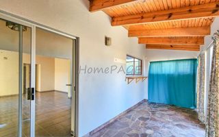 3 Bedroom House For Sale in Henties Bay Central, Henties Bay